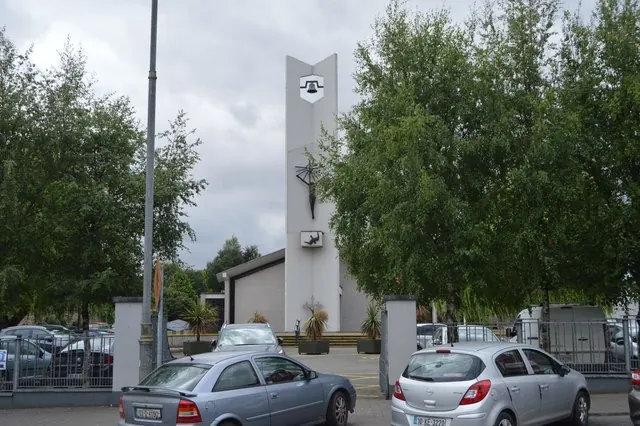Photograph of Church of Holy Trinity