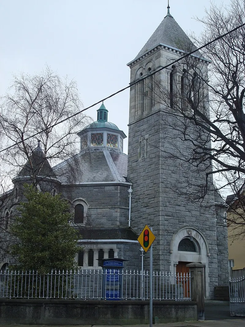 Photograph of St Andrew's Presbyterian Church
